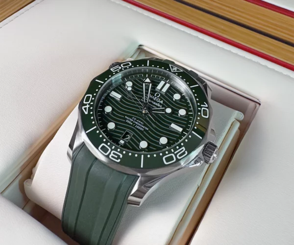 Omega Seamaster 300m in presentation box